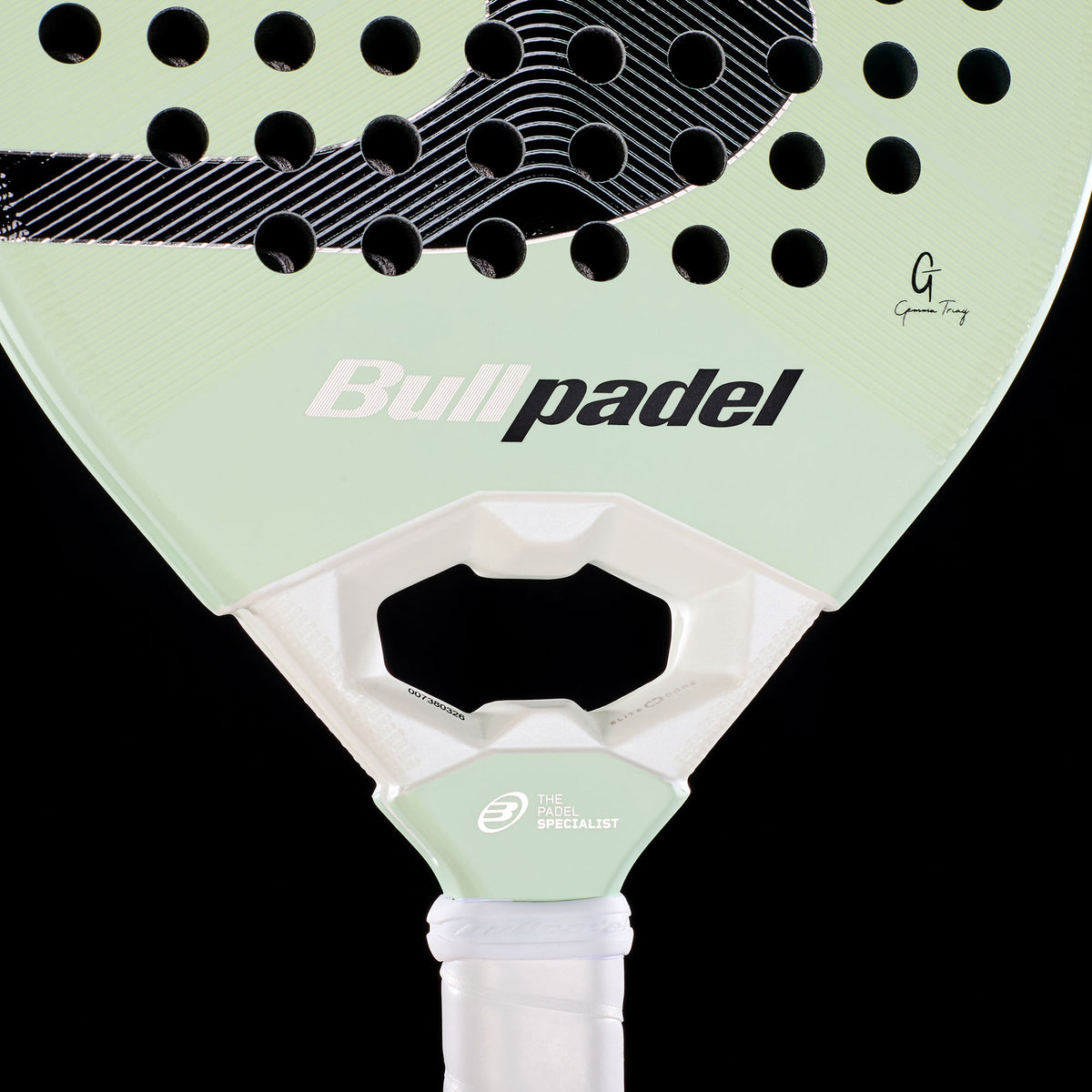 Close up of the heart of the Bullpadel Elite 02 2027 available in New Zealand from ThePadelShop.co.nz