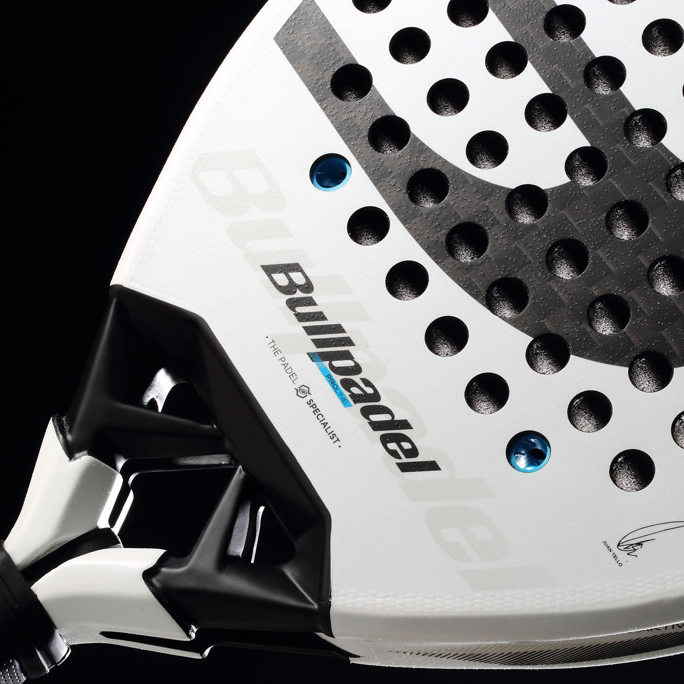 Close up of the heart of the Bullpadel Vertex 05 2026 padel racket available in New Zealand from ThePadelShop.co.nz
