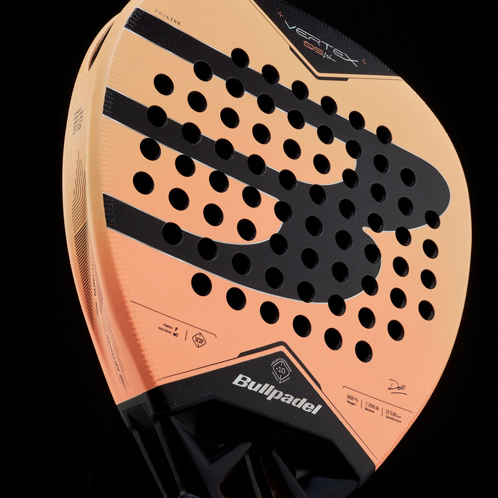 Close up of the face on the Bullpadel Vertex 05 W (2027) padel racket available in New Zealand from ThePadelShopNZ